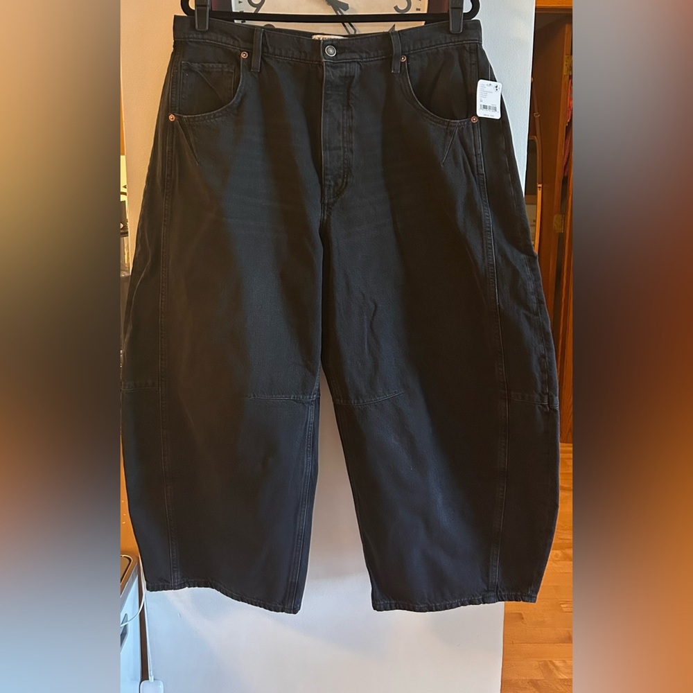 Free People Curvy Venus Barrel Jeans - Picture 4 of 10